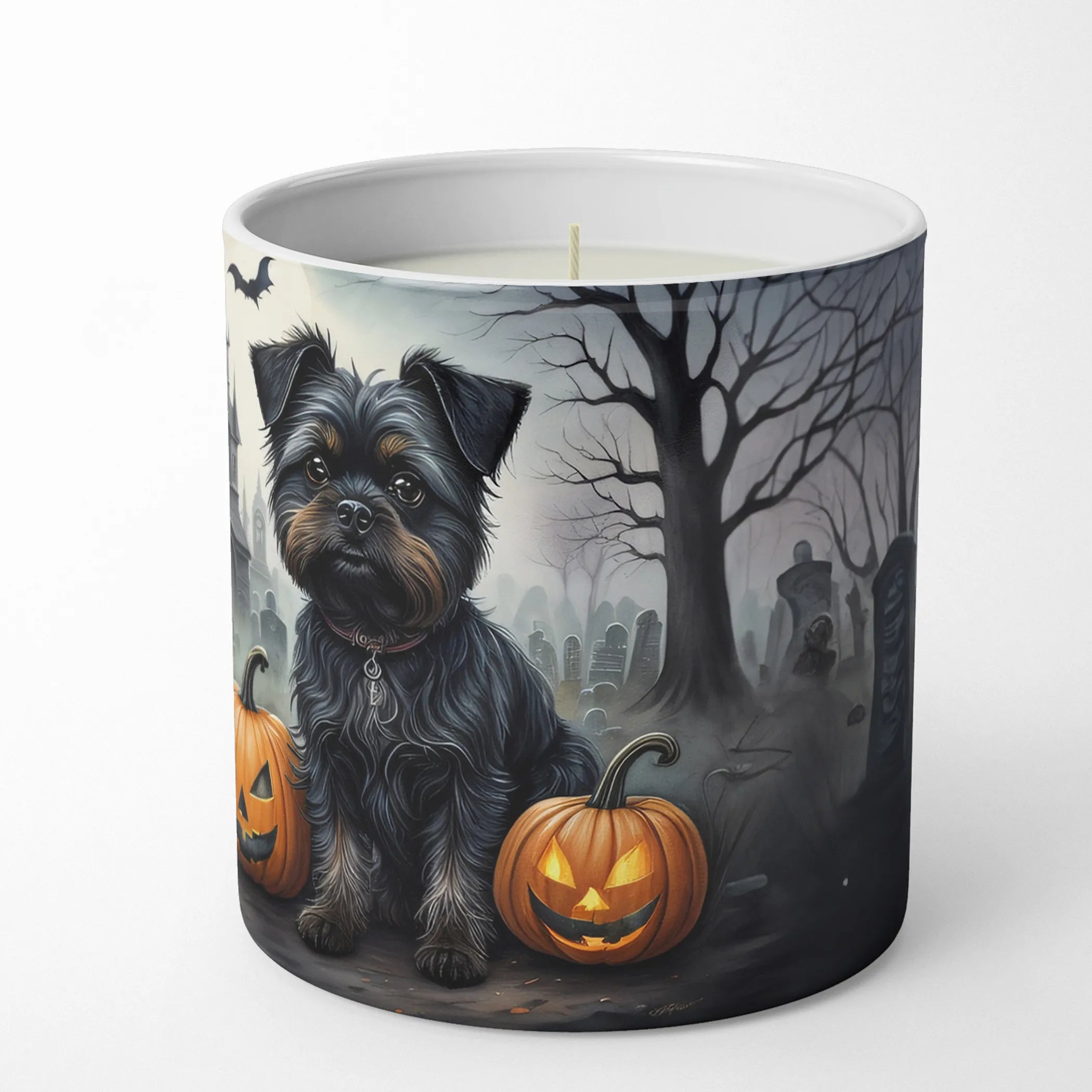 Spooky Halloween Decorative Soy Candle - Size: 10 OZ | Pack Of: 1 | Collection name: Spooky halloween