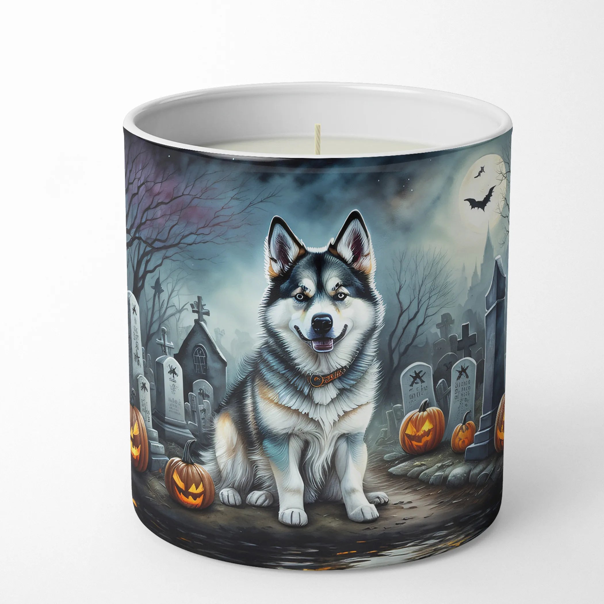 Spooky Halloween Decorative Soy Candle - Size: 10 OZ | Pack Of: 1 | Collection name: Spooky halloween