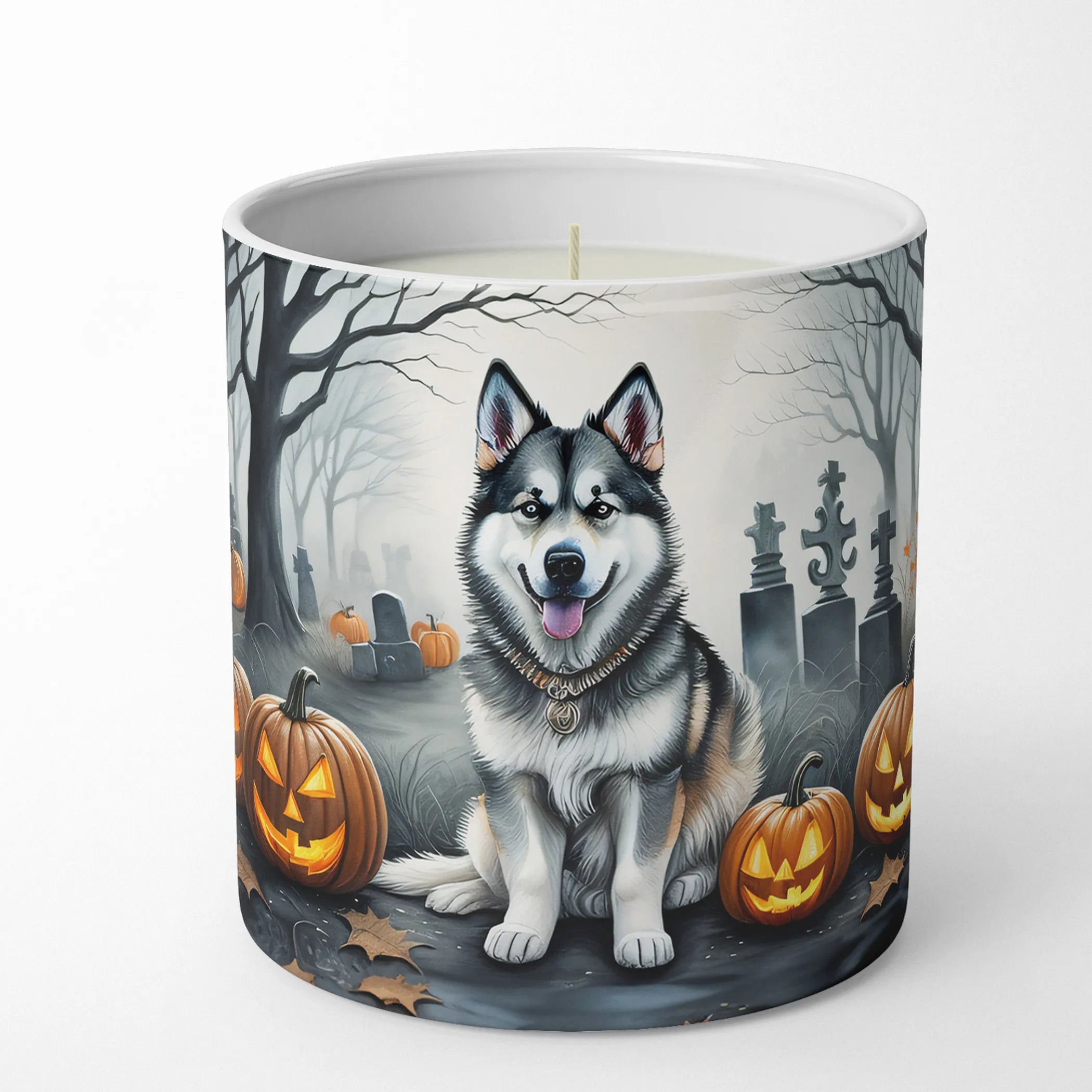 Spooky Halloween Decorative Soy Candle - Size: 10 OZ | Pack Of: 1 | Collection name: Spooky halloween