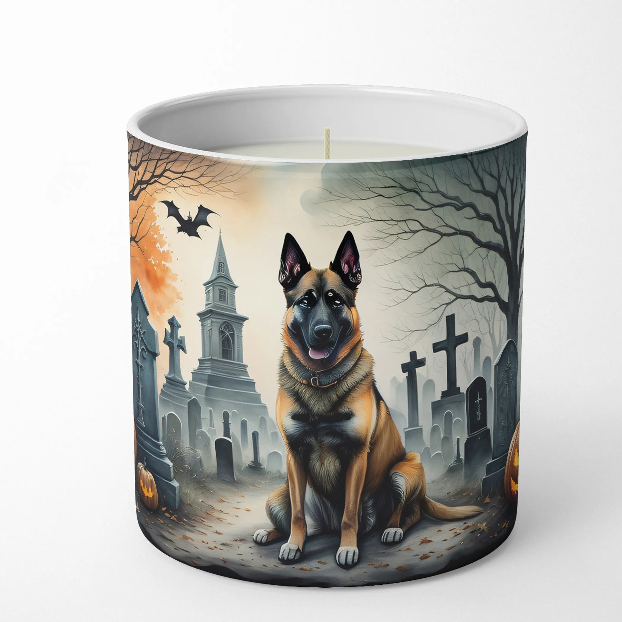 Spooky Halloween Decorative Soy Candle - Size: 10 OZ | Pack Of: 1 | Collection name: Spooky halloween